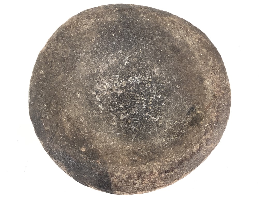 Early Mano Grinding Stone - 3
