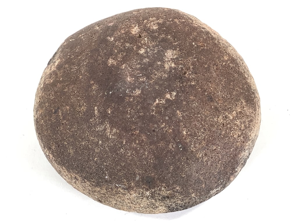 Early Mano Grinding Stone - 4