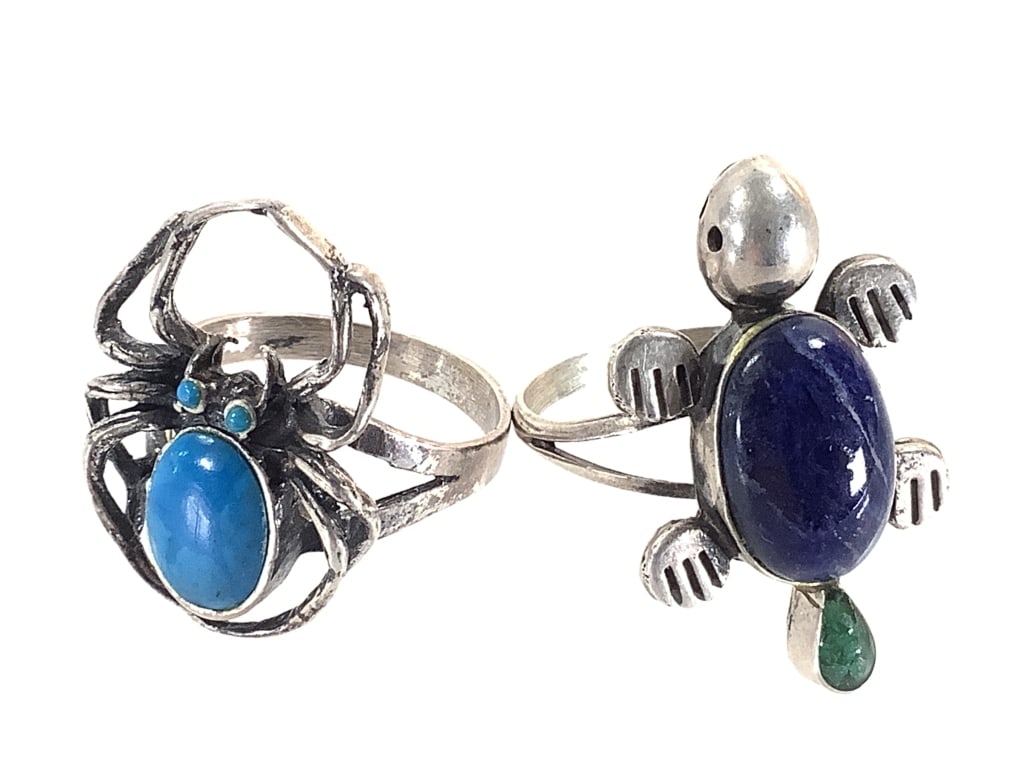 Signed Spider & Turtle Sterling Rings 7.9g TW: Lapis and turquoise. Spider is sz. 7; turtle is sz.7.5. Marked.