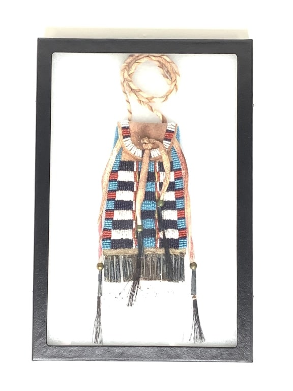 Vtg Beaded Strike A Lite Bag in Display Case (1 of 4)