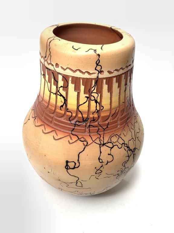 Painted Ceramic Navajo Pot - 4