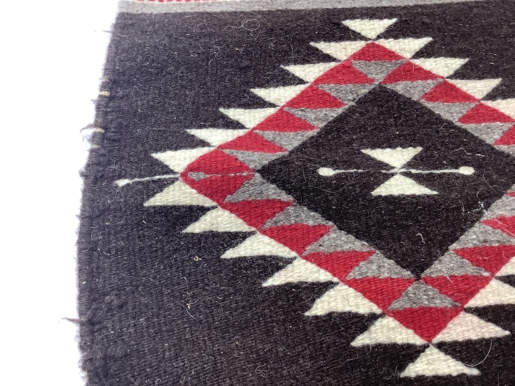 Vtg Navajo Runner Small - 3
