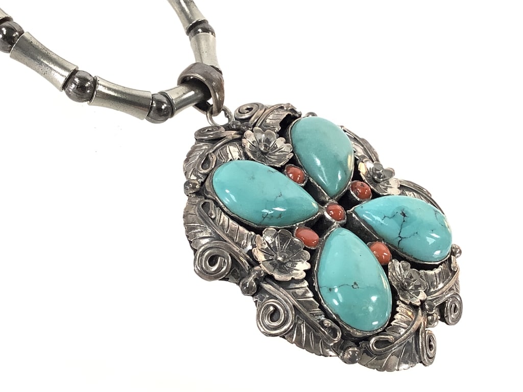Unmarked Turquoise Coral Necklace 77.5g TW (1 of 9)