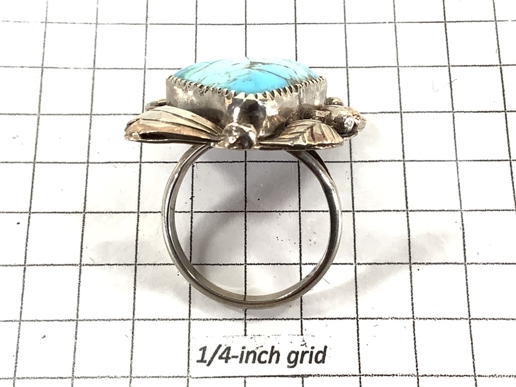 Unmarked Turquoise Ring Sz 8 - 5