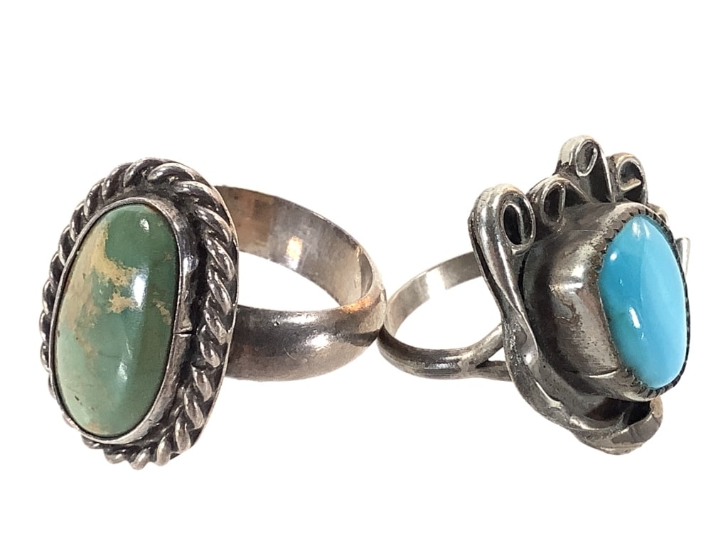 2 Unmarked Turquoise Rings: Total weight 16.1 grams total weight. Sizes 6 1/2 and 9 1/2.