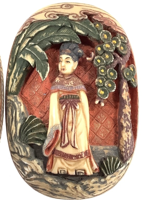 Carved Polychrome Japanese Netsuke - 3