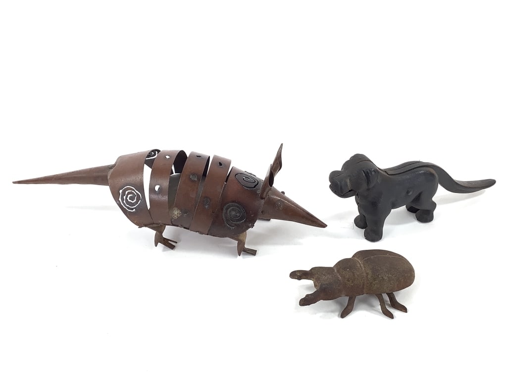 Vtg Cast Iron Dog Nutcracker & Beetle + Armadillo: Dog nutcracker 8"L x 3 1/2"H. Beetle 4 1/2"L x 1 1/2"H. Armadillo 12 1/2"L x 4"H, marked "Mexico".