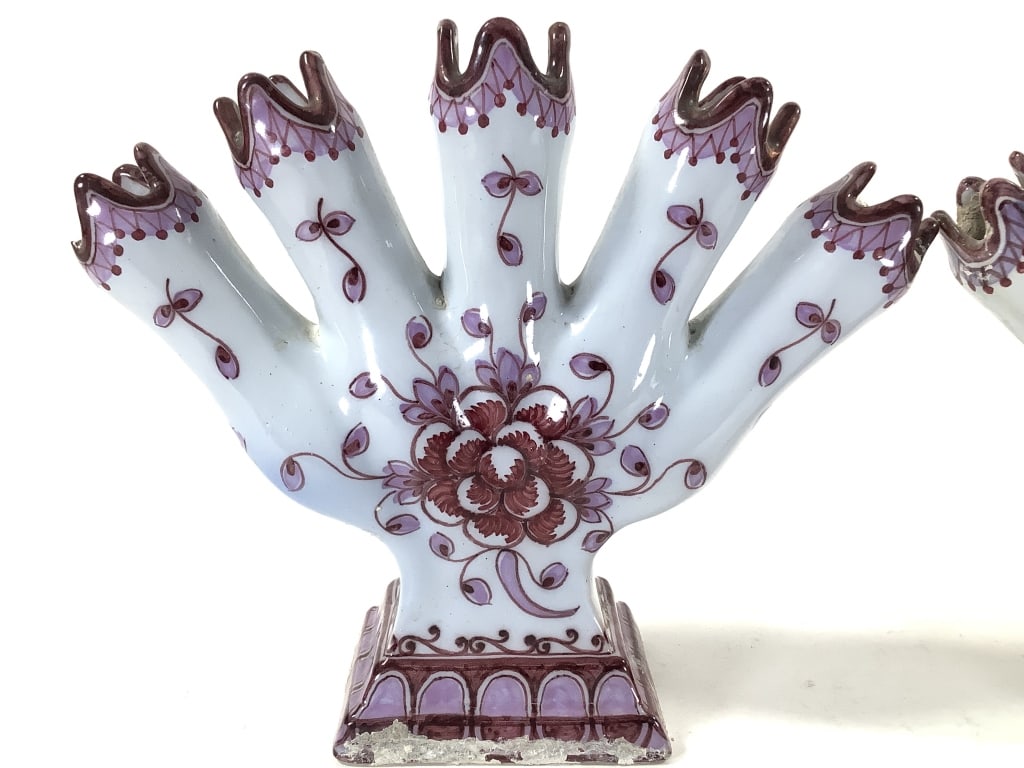 Olaria de Alcoba?a Portugal Handpainted Tulipieres - 5