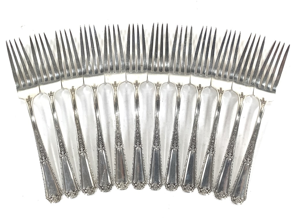Towle Sterling Louis XIV 12 Dinner Forks 515g: All marked Sterling with T logo, Pat 1924. Not monogrammed, stainless blades. Matching lots 350s-356s.