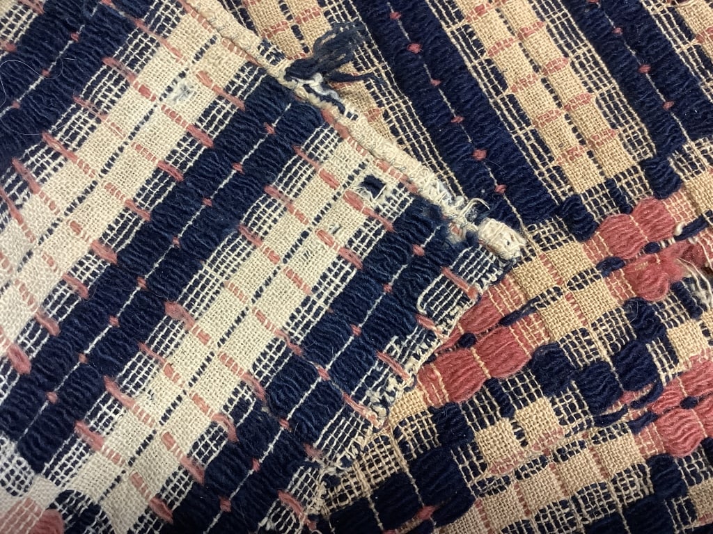 Patch Pattern Overshot Coverlet 86" x 62" - 5