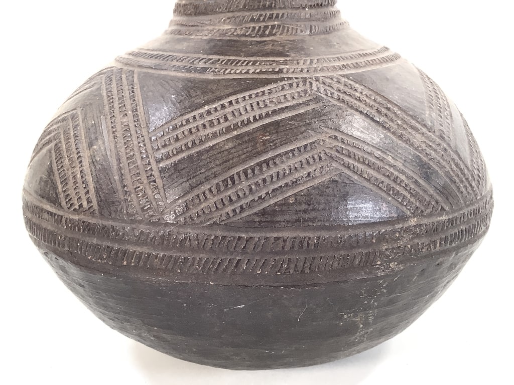 Incised Pitcher w Handle DRC - 4