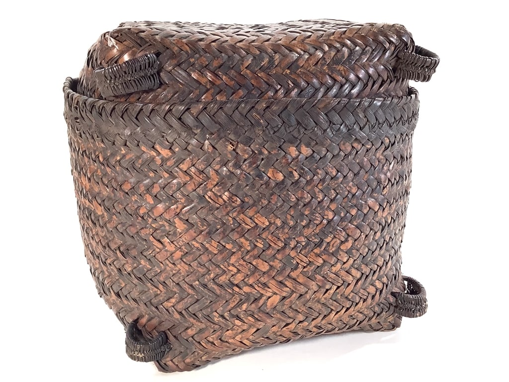 Kuba Lidded Basket DRC: 12"Dia. x 11"H. Provenance: Collection of William and Diane Itter. Please see photos for condition and details.
