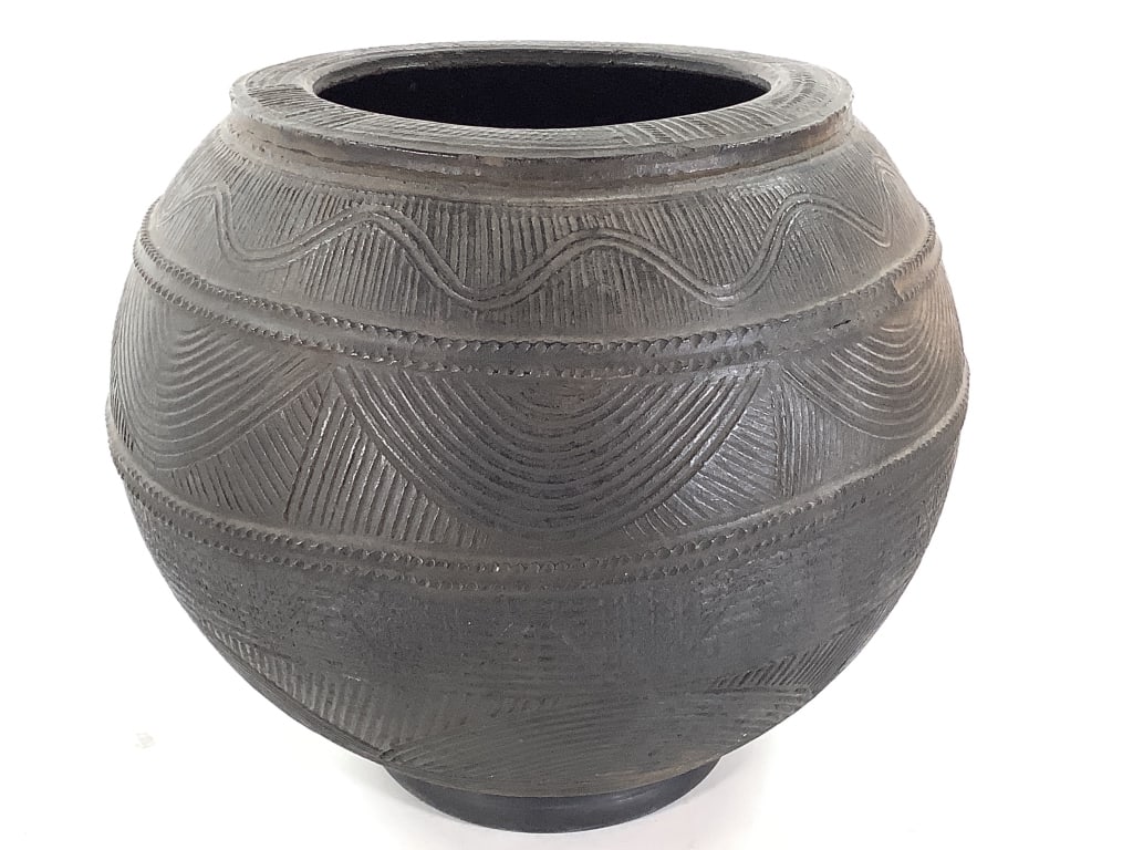Nupe Nigeria Terracotta Water Pot (1 of 5)