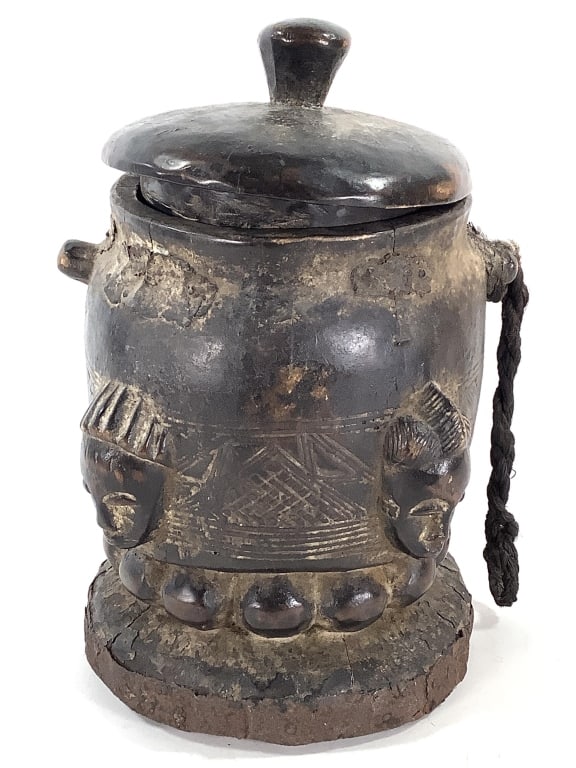 Baule Divination Box Ivory Coast: 11"H x 8"Dia. Provenance: Collection of William and Diane Itter. Please see photos for condition and details.