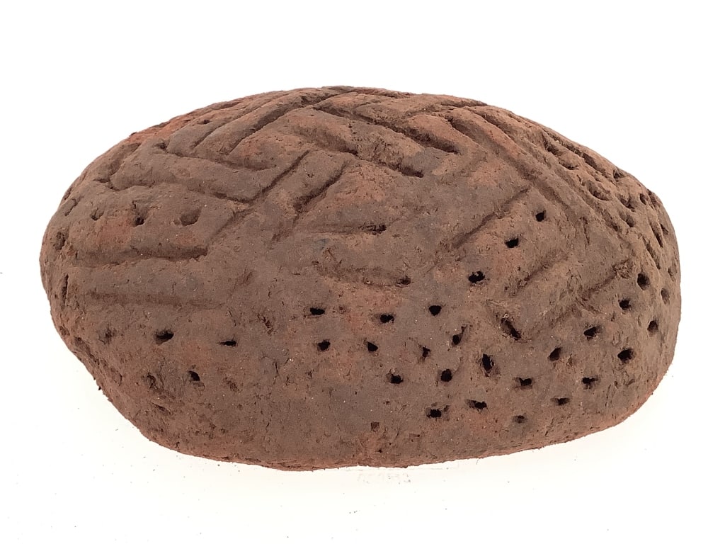 Kuba Tukula Bongotol DRC: 7"H x 5"W. Terracotta. Provenance: Collection of William and Diane Itter. Please see photos for condition and details