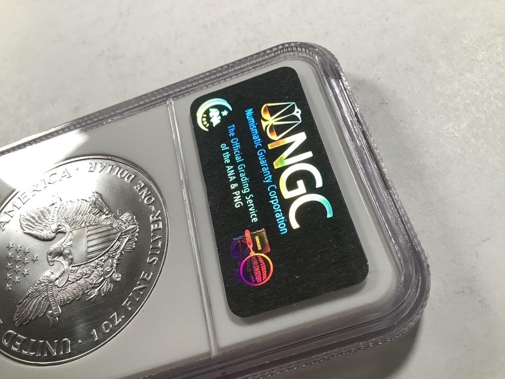 2001 ASE NGC MS69 - 4