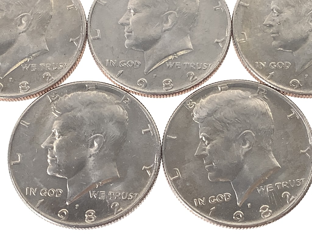 5 Error 1982 Kennedy Half Dollars - NO 'FG" - 3