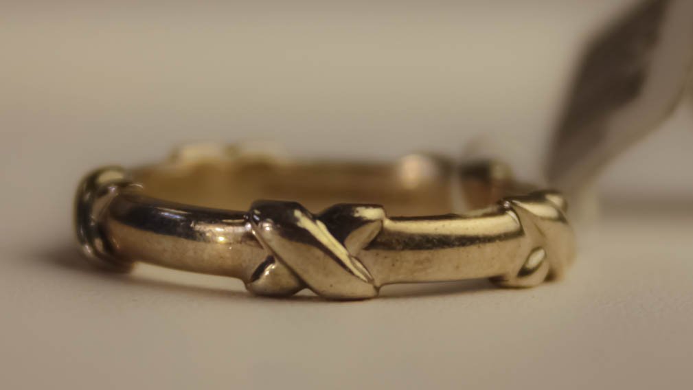Tiffany Ring: sterling silver signed tiffany ring
