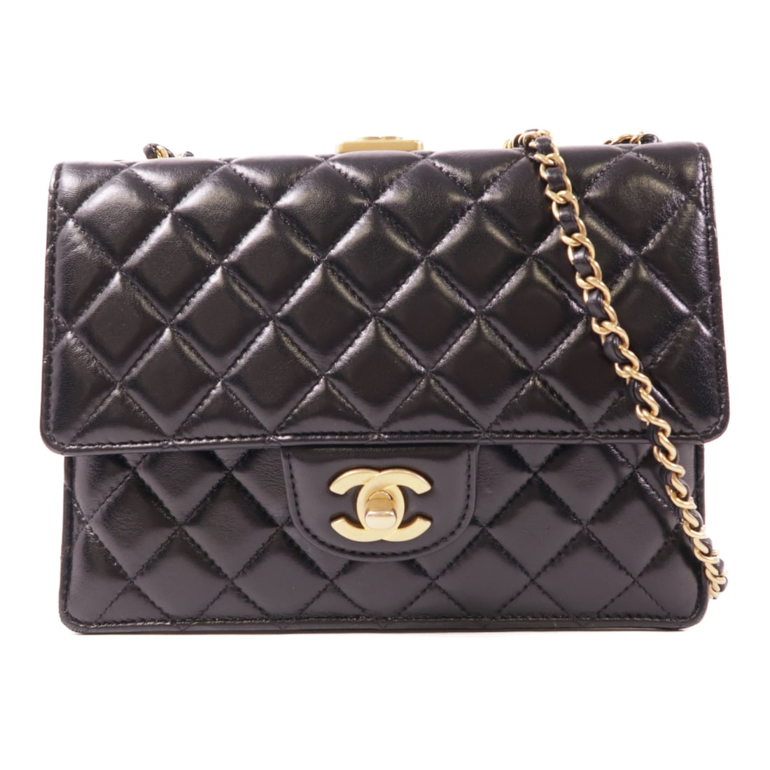 CHANEL Black Black Cowhide Leather Chain Shoulder Golden Chain Shoulder Back Bag Shoulder Bag: Item Name: CHANEL Black Black Cowhide Leather Chain Shoulder Golden Chain Shoulder Back Bag Shoulder Bag Brand: CHANEL Model No.: Size: x W:20cmH:15cm x D:5cm(W:7.9 inch x H:5.9 inch x D:2.0 inch ) -