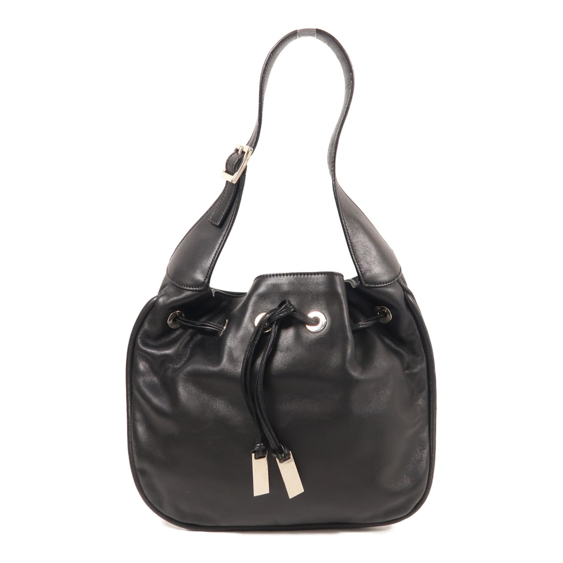 GUCCI Cowhide Leather Shoulder Bag Silver Shoulder Bag Shoulder Bag Black Black Calfskin (cowhide): Item Name: GUCCI Cowhide Leather Shoulder Bag Silver Shoulder Bag Shoulder Bag Black Black Calfskin (cowhide) 001.4034 Brand: GUCCI Model No.: 1.4034 Size: x W:28cmH:17cm x D:1.5cm(W:11.0 inch x H:6.7