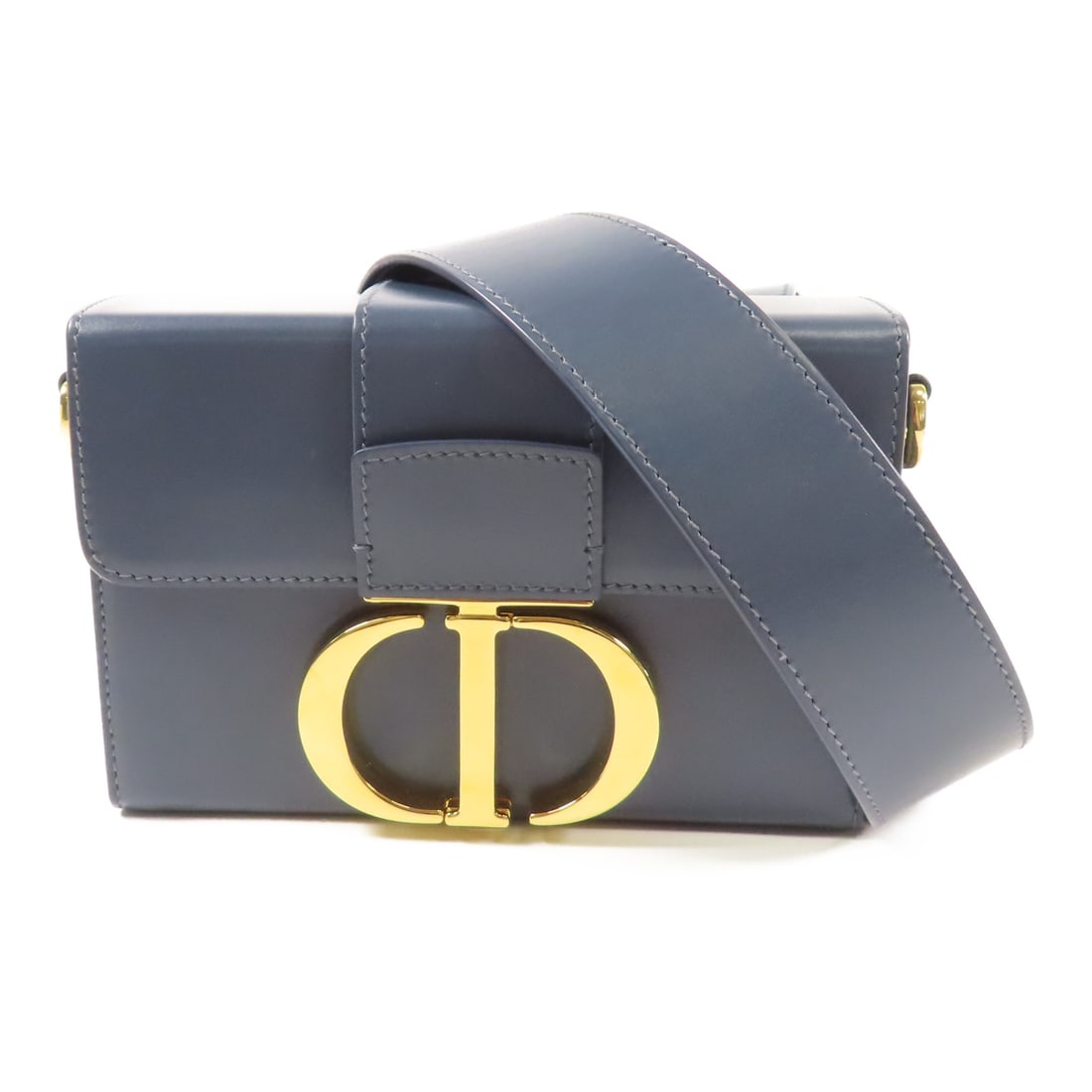 Dior Cowhide leather 30 Montaigne gold shoulder bag Shoulder Bag Blue Blue Calfskin (cowhide): Item Name: Dior Cowhide leather 30 Montaigne gold shoulder bag Shoulder Bag Blue Blue Calfskin (cowhide) Brand: Dior Model No.: Size: x W:17.5cmH:12cm x D:5.5cm(W:6.9 inch x H:4.7 inch x D:2.2 inch )