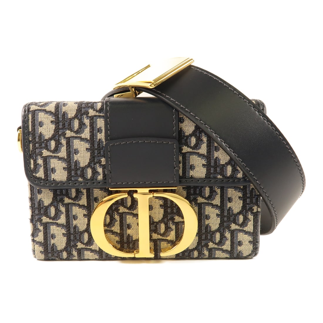 Dior Canvas 30 Montaigne Gold Shoulder Back Bag Shoulder Bag Navy canvas M9204: Item Name: Dior Canvas 30 Montaigne Gold Shoulder Back Bag Shoulder Bag Navy canvas M9204 Brand: Dior Model No.: M9204 Size: x W:17.5cmH:12.5cm x D:5.5cm(W:6.9 inch x H:4.9 inch x D:2.2 inch )Shoulder