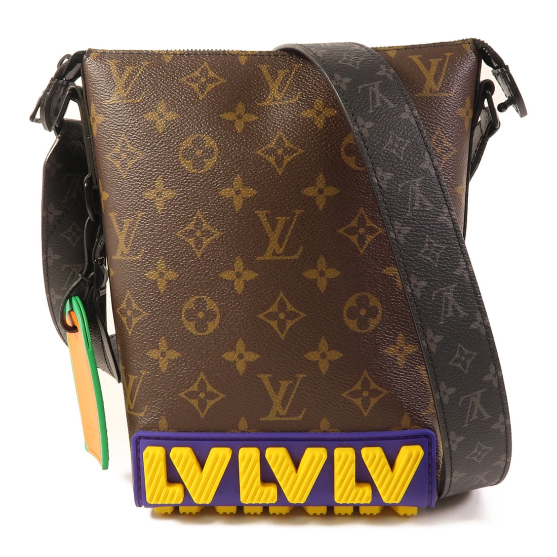 LOUIS VUITTON Monogram Cruiser Messenger Shoulder Bag Brown Shoulder Bag M57966: Item Name: LOUIS VUITTON Monogram Cruiser Messenger Shoulder Bag Brown Shoulder Bag M57966 Brand: LOUIS VUITTON Model No.: M57966 Size: x W:15cmH:23cm x D:7cm(W:5.9 inch x H:9.1 inch x D:2.8 inch )Sho
