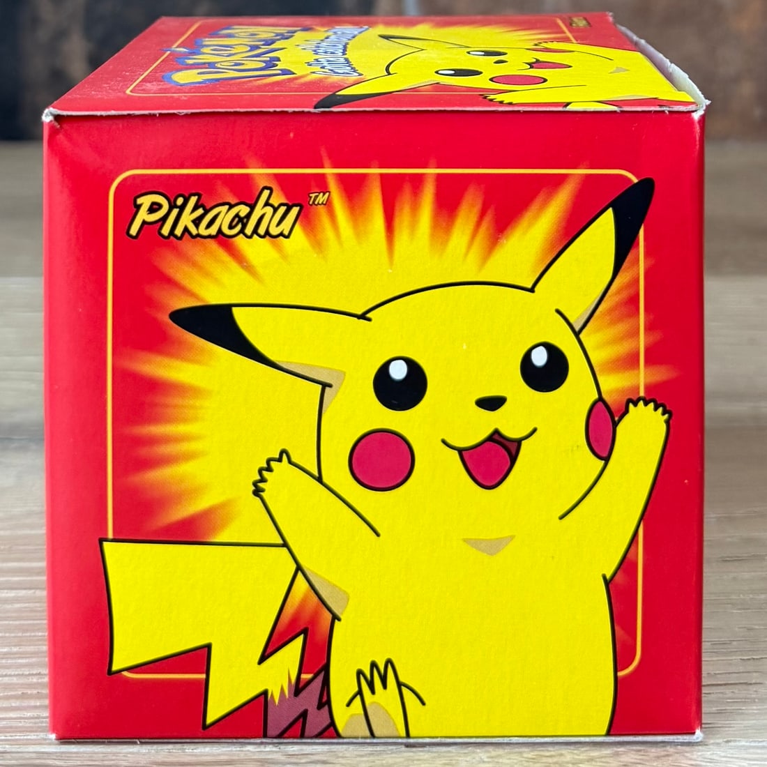 Pikachu Burger King Promo 23k Gold Pokémon Pokeball: Rare promotional 23-karat gold-plated Poké Ball from the 1999 Burger King Pokémon toy set. Limited release and highly sought after by collectors. Great display piece in nice condition.