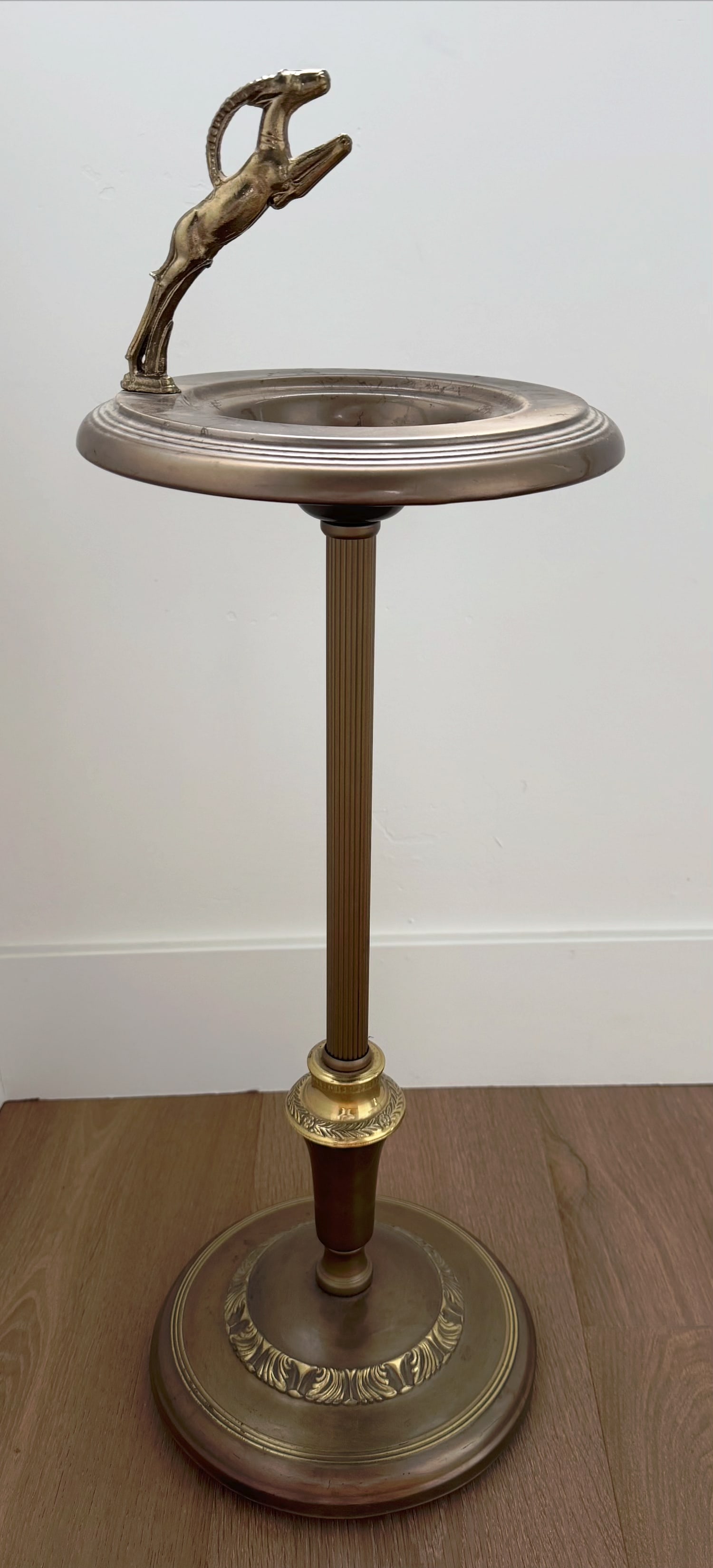 Art Deco Antelope Ashtray (1 of 6)