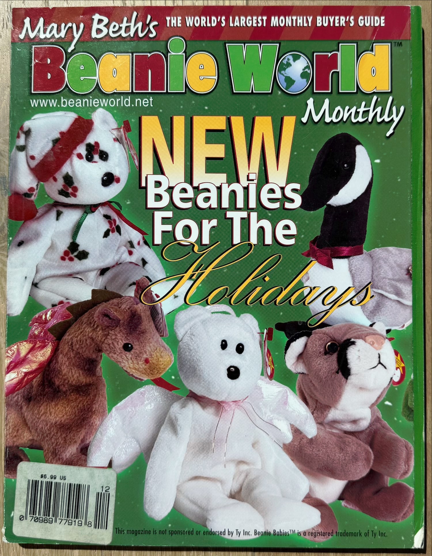 Mary Beth's Beanie World: This is a Mary Beth's Beanie World Monthly magazine, specifically the December 1998 "Beanies For The Holidays" issue.
