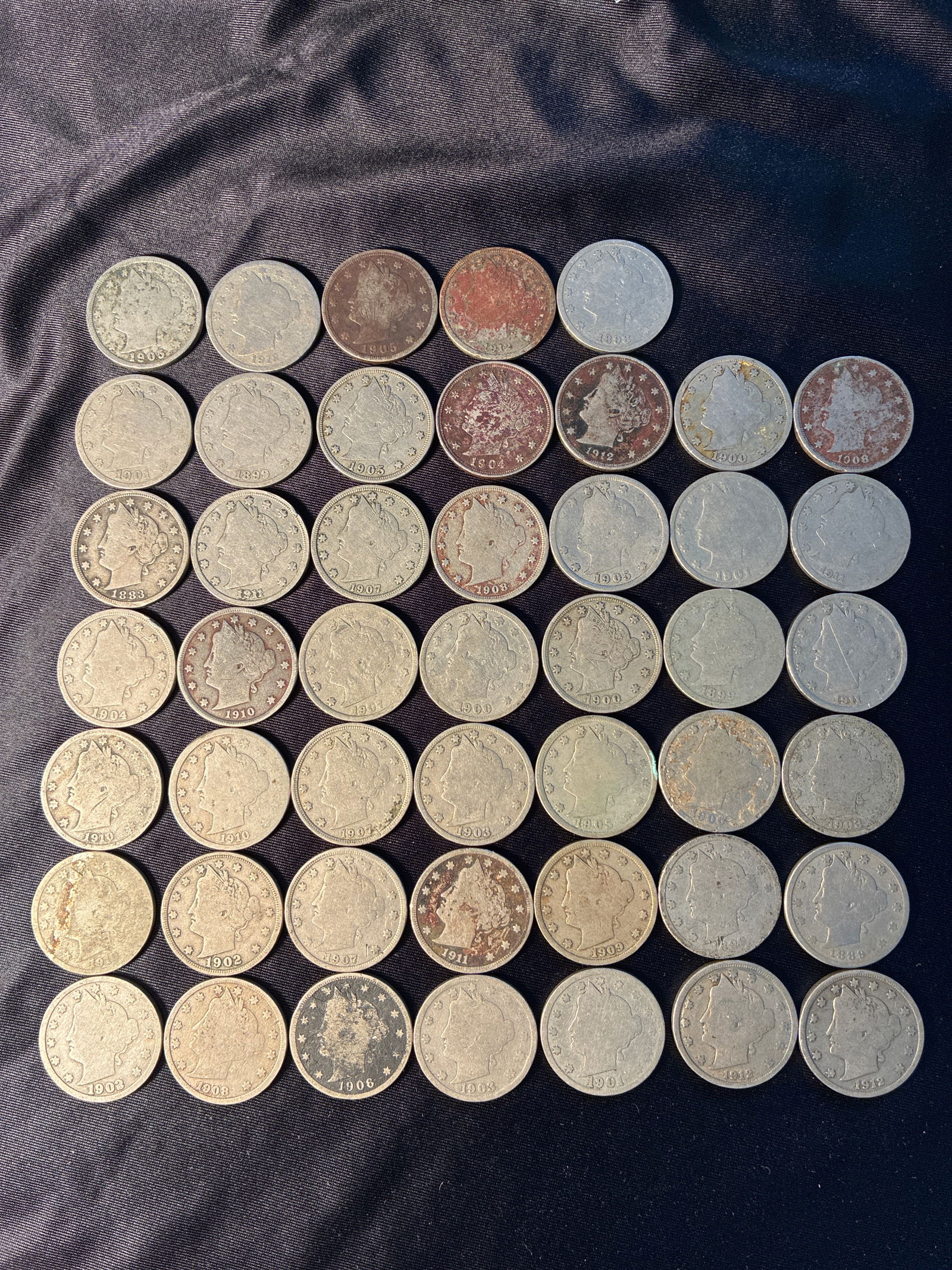 Lot of 47 - Liberty Head Nickels mixed dates (1 of 10)