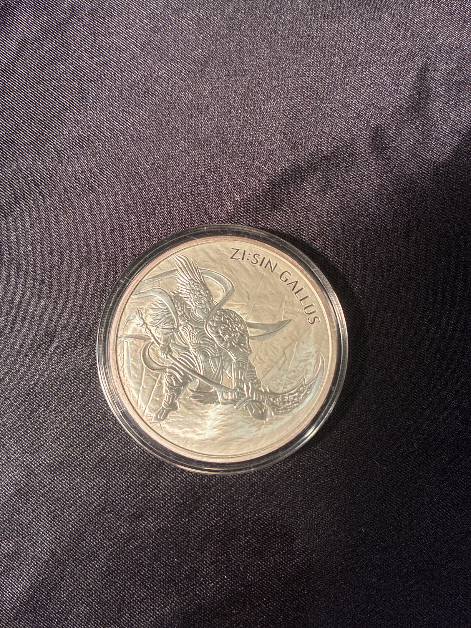 2017 South Korea ZI: SIN GALLUS - Silver 1 ounce .999 fine: 2017 South Korea Zi:Sin Gallus – 1 oz .999 Fine Silver Weight: 31.103 g Purity: .999 silver Pure silver: 1 troy ounce Diameter: 40 mm Thickness: 2.98 mm We ship in-house worldwide — almost always 