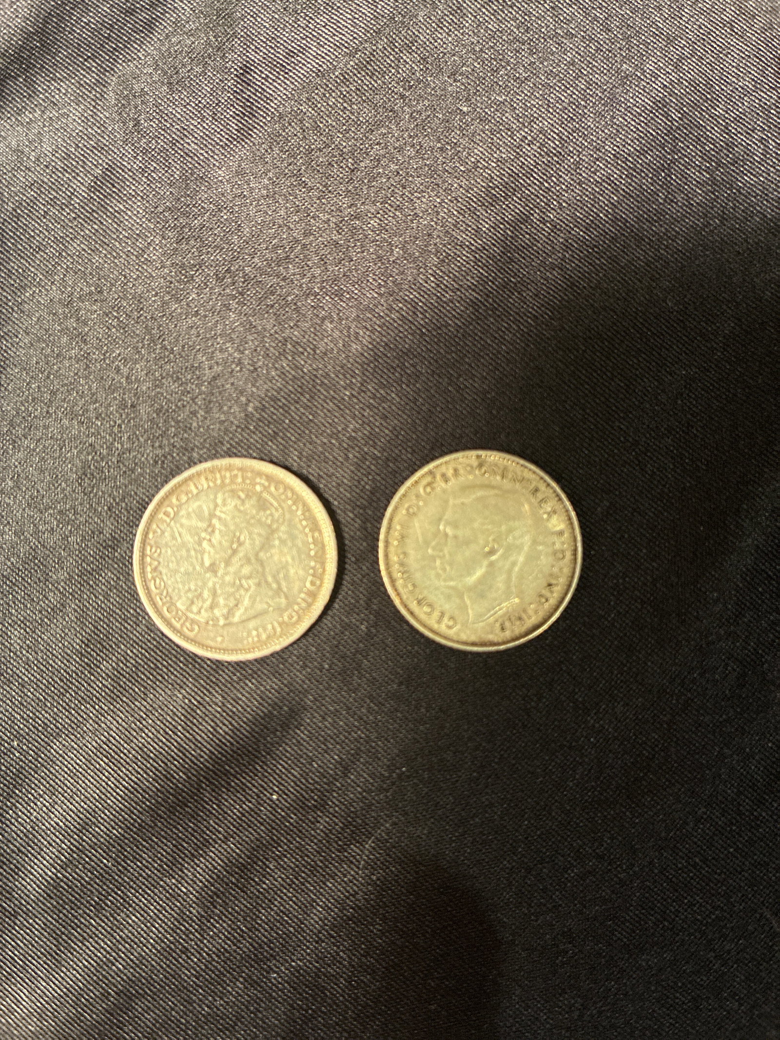 1911 & 1945 Australian Sixpence - .900 fine silver: Composition: 50% silver, 50% copper. Weight: 2.83g per coin