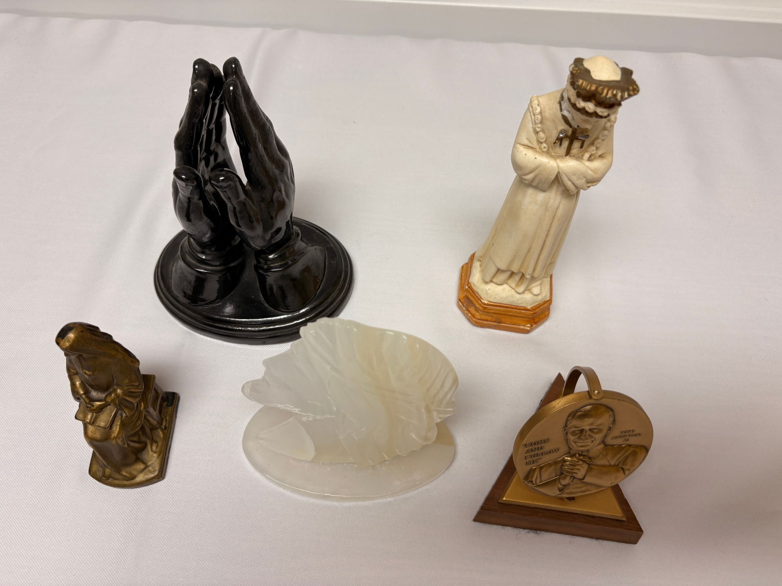 Mixed Catholic Devotional Objects Collection) (1 of 5)