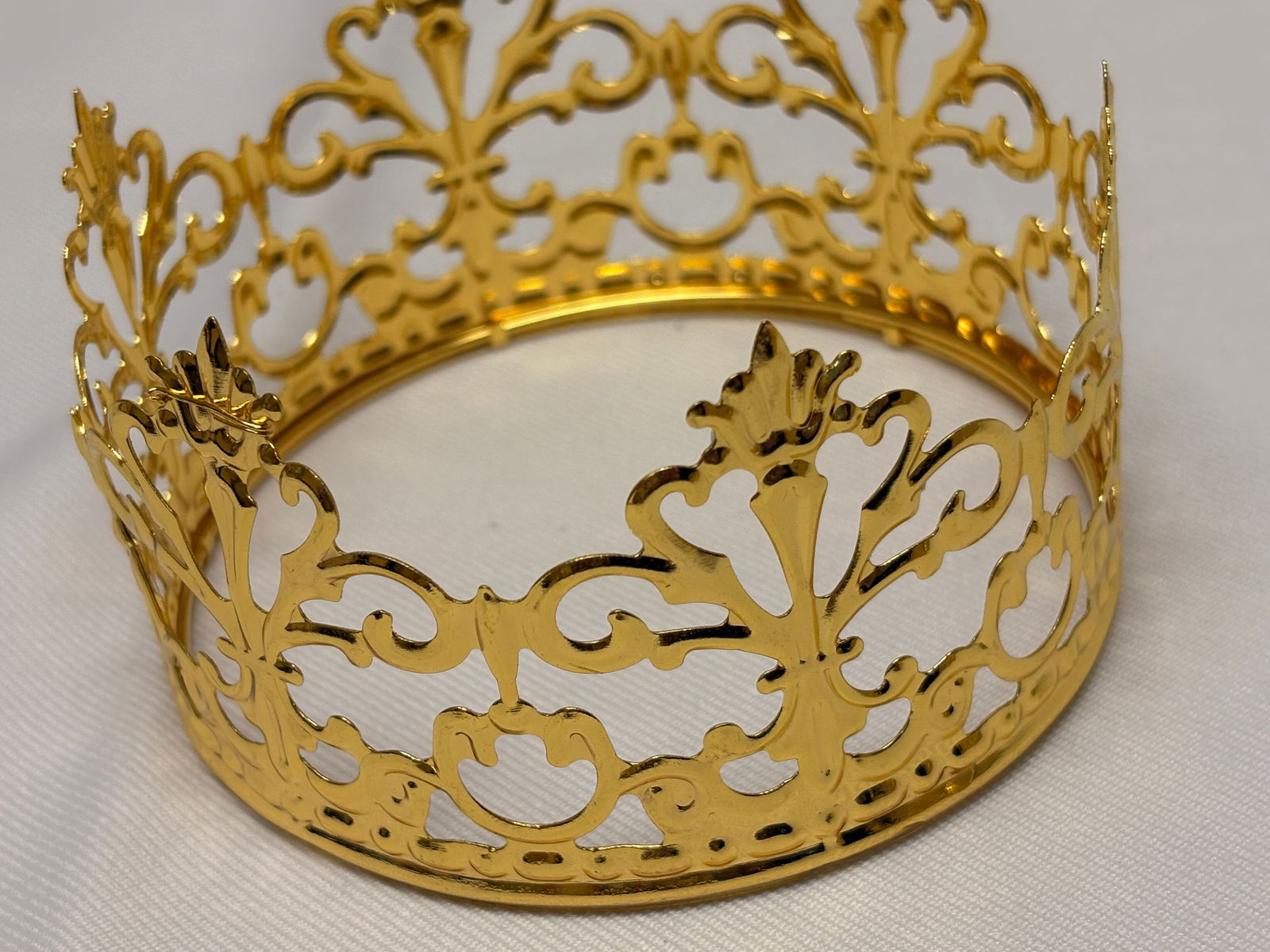 Two Vintage Crowns - 4