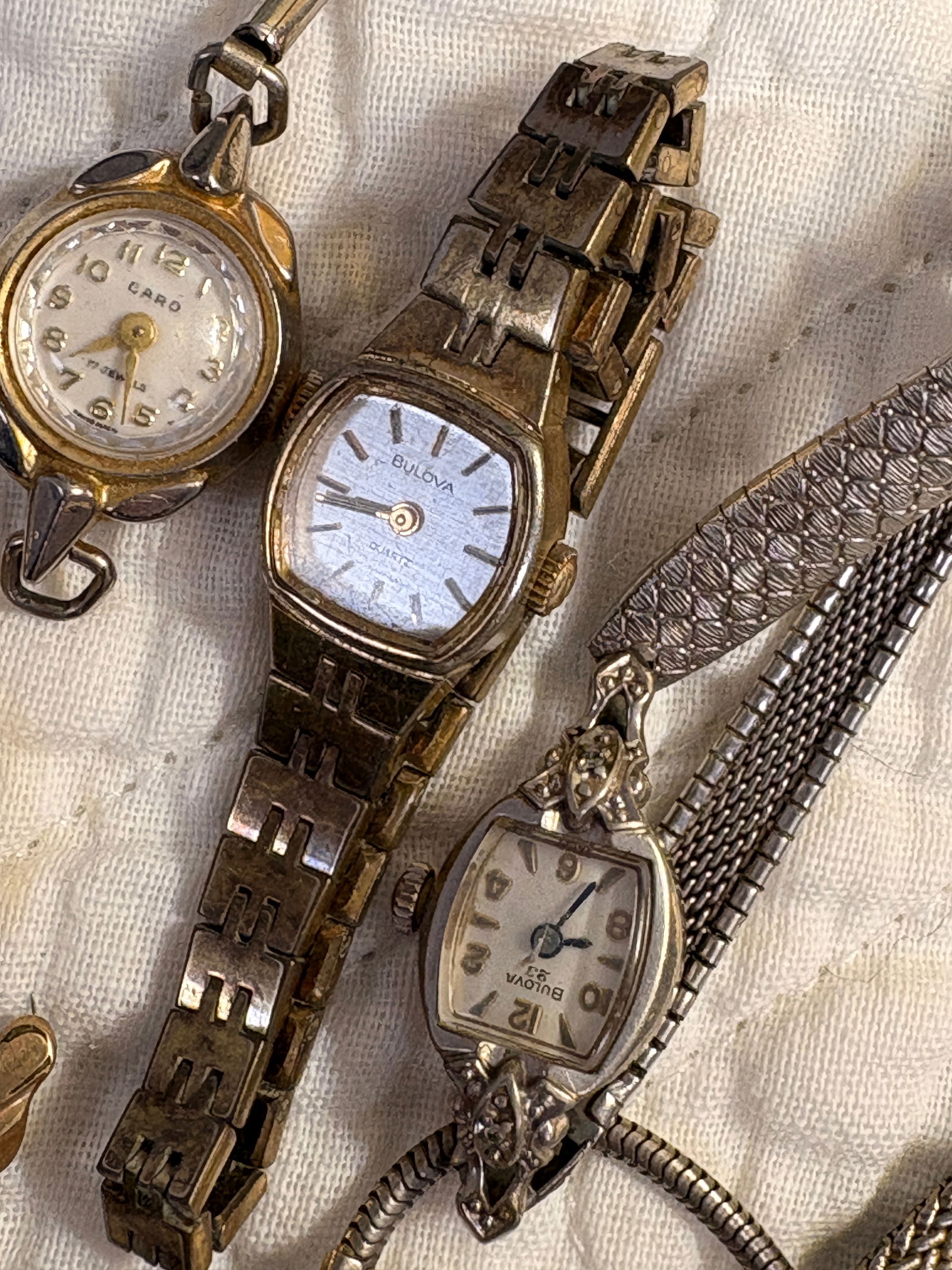 Lot of 16 Vintage Ladies Wristwatches - 4
