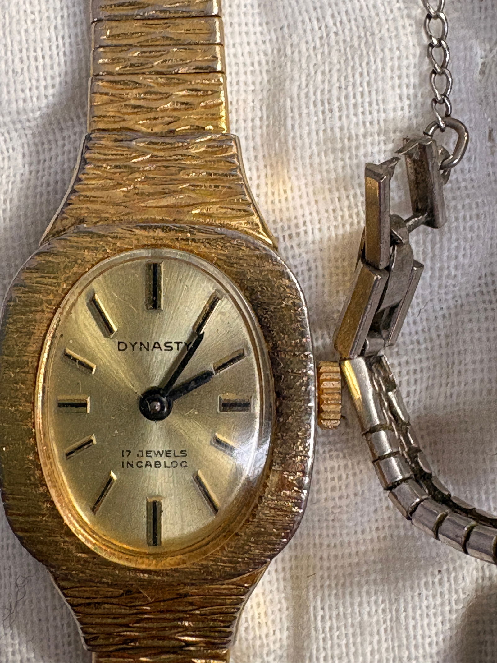 Lot of 16 Vintage Ladies Wristwatches - 7