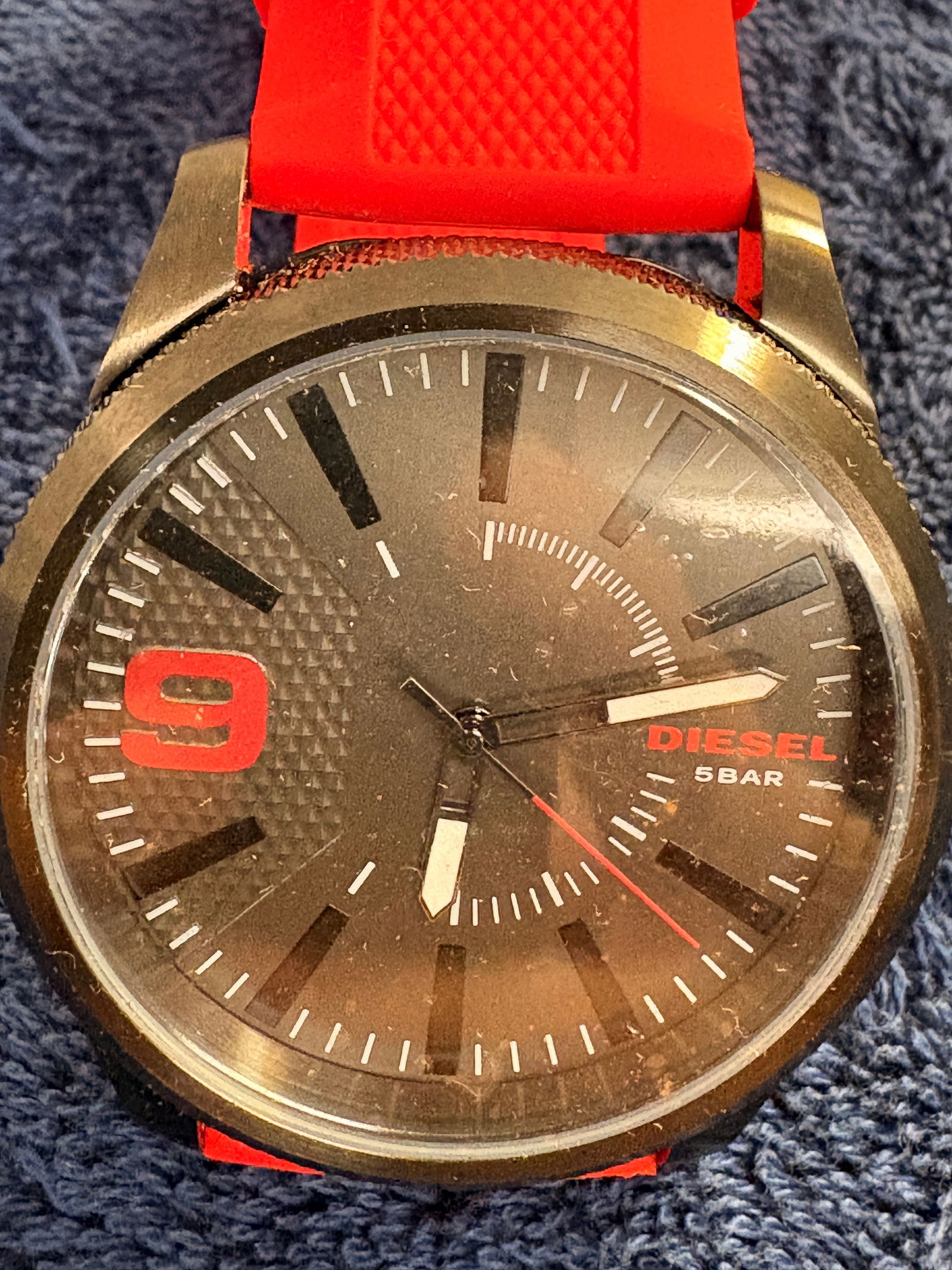 Diesel DZ-1806 “Only The Brave” Quartz Watch: Large modern Diesel wristwatch with black dial, red accents, and red silicone strap. Stainless steel case, 5 BAR water resistant. Approx. 45 mm case. Shows wear; running at time of cataloging.