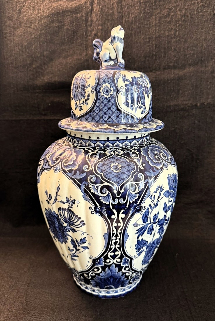 Large Royal Sphinx Delfts Lidded Ginger Jar – Hand-Painted Blue & White (1 of 2)