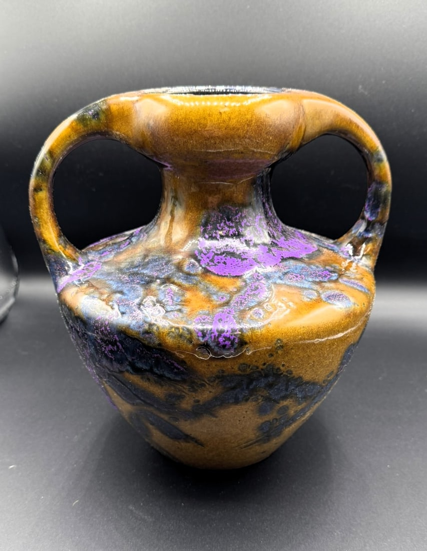 West German Fat Lava Era Pottery Vase – Double-Handled, Model 830-25 (1 of 2)