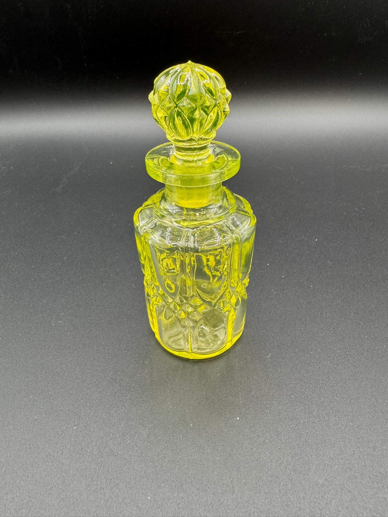 Vintage Uranium Glass Perfume or Apothecary Bottle – 4" (1 of 3)