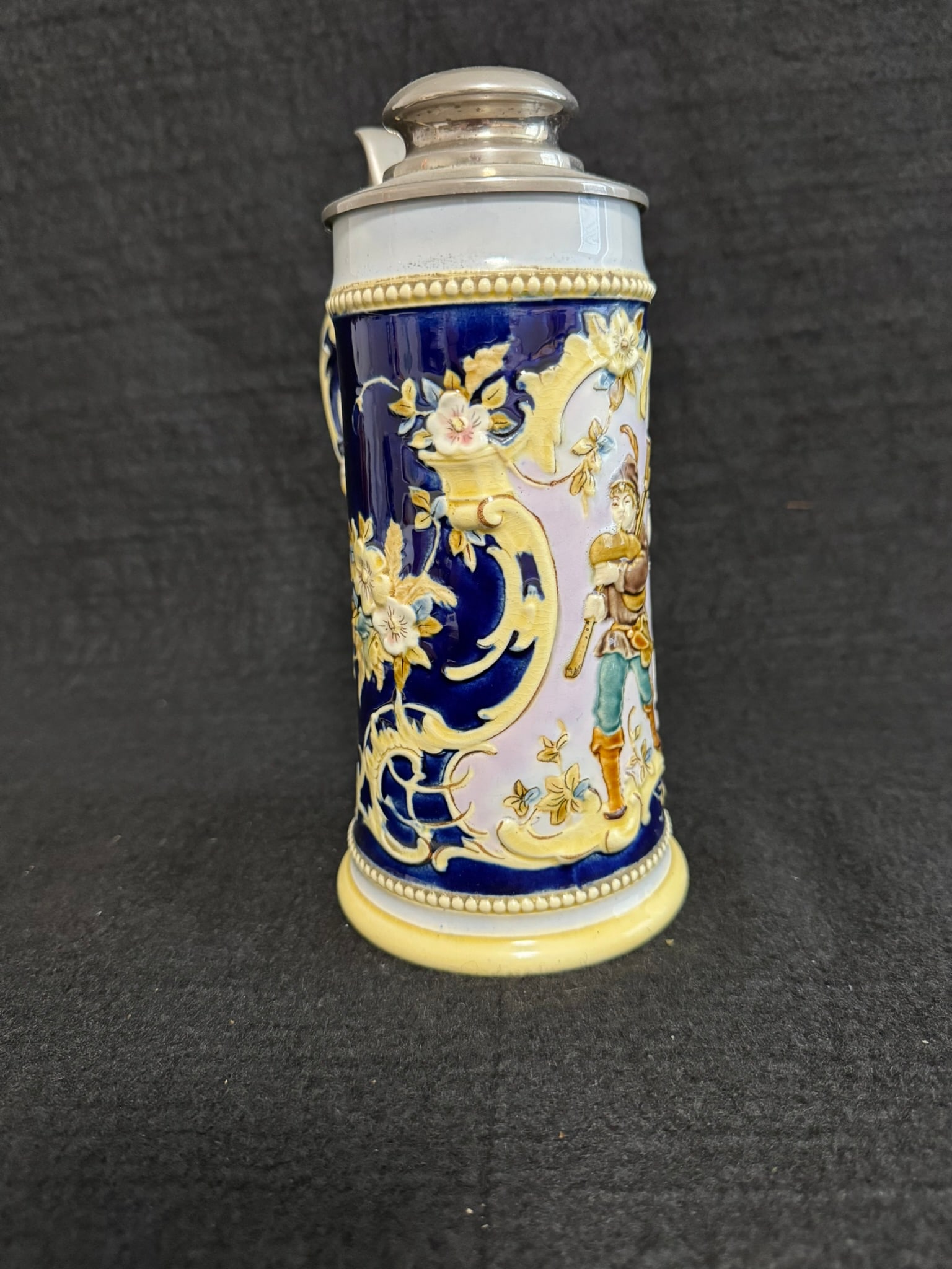 Vintage German 0.3L Relief Beer Stein with Pewter Lid – Colorful Tavern Scene (1 of 4)