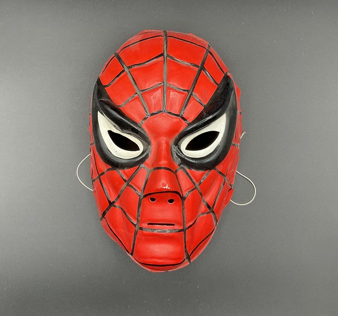 Marvel – Spider-Man Vintage Plastic Costume Mask (c. 1960s–1970s) Original vintage molded (1 of 3)