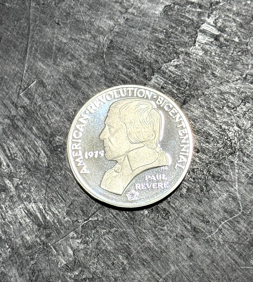 American Revolution Bicentennial Silver Round Date: 1975 (1 of 2)