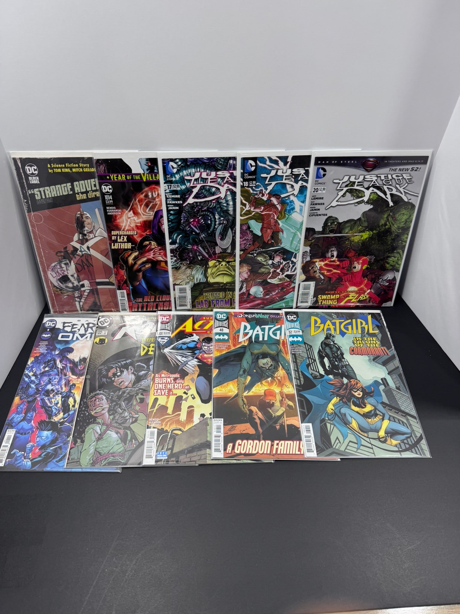 DC Modern Age Comic Lot (10 Books) (1 of 1)