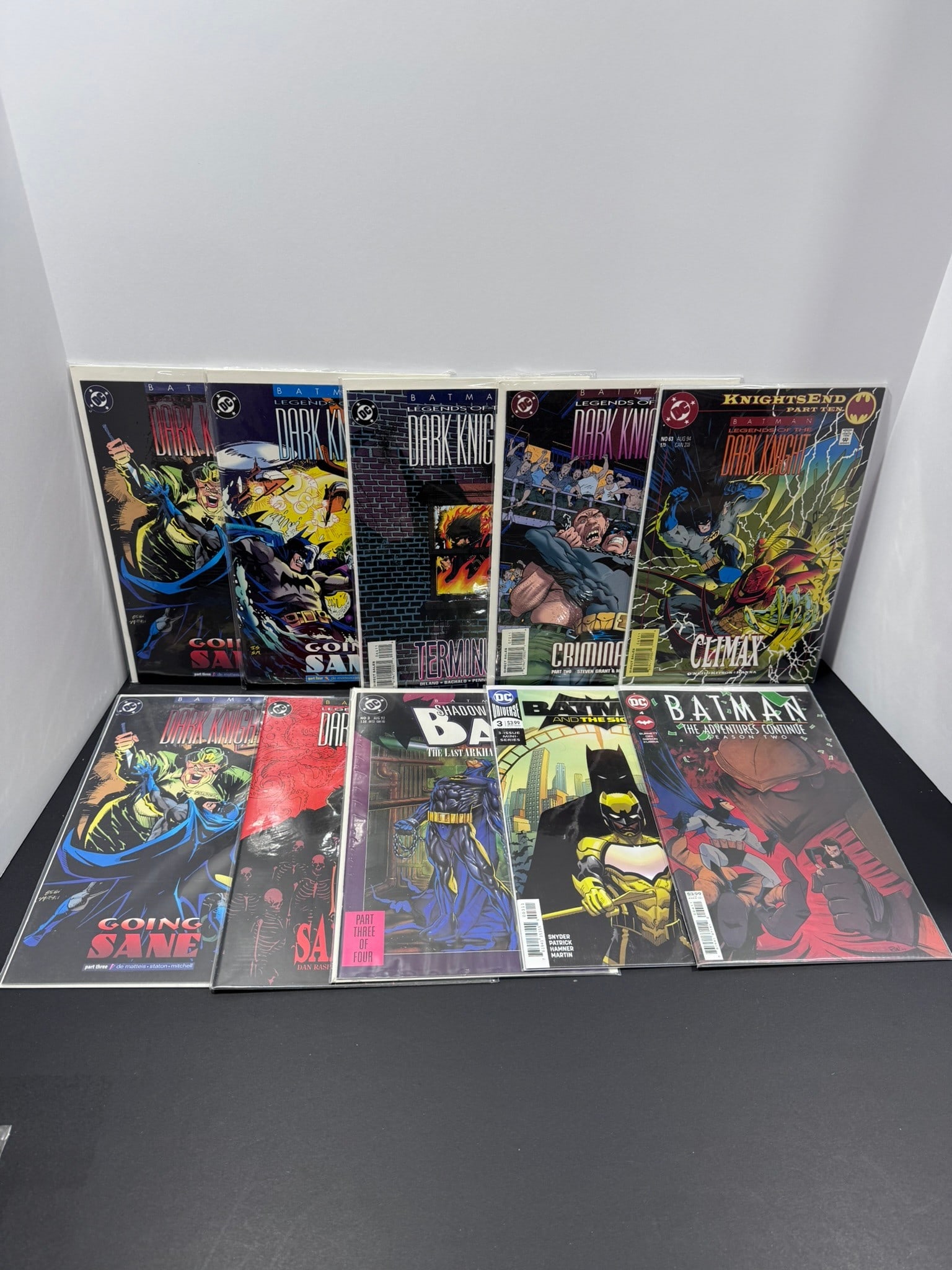 Batman Lot (10 Books): This 10-book Batman collection spans multiple eras of the Dark Knight, highlighted by several issues from the classic Legends of the Dark Knight series, including books tied to the iconic KnightsEnd