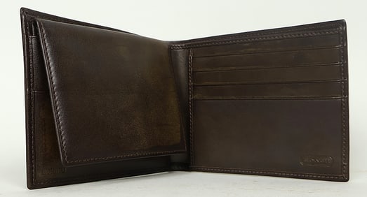 Unused Coach Wallet. Made in Italy.