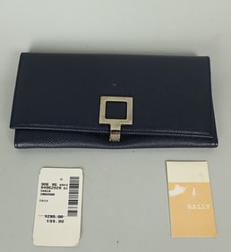 Bally Navy Blue Woman's Wallet. New Old Stock w/ Tags. Beautiful!