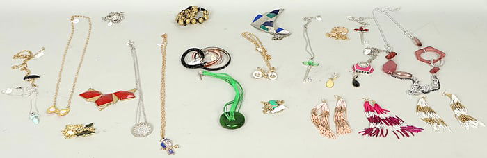New Designer Jewelry Lot. Brand New Ready To Sell! Beautiful Pieces from Long Island!