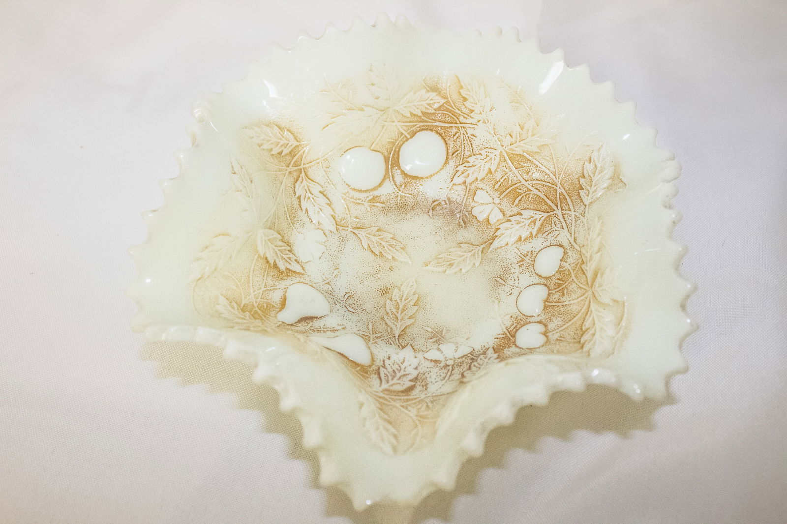 Northwood Grape and Cable Custard Glass Ruffled Candy Dish (1 of 4)